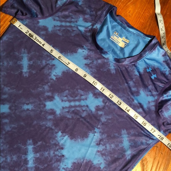 UNDER ARMOUR top - Picture 7 of 8